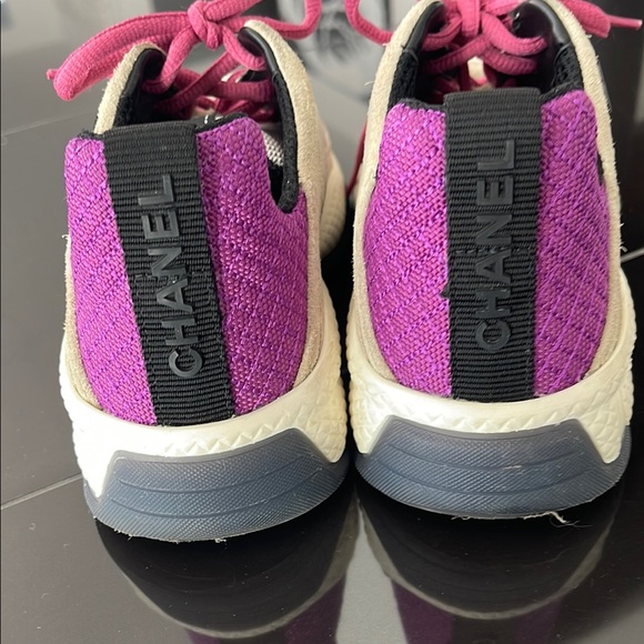 CHANEL Women's Beige and Pink Sneakers - Picture 9 of 15